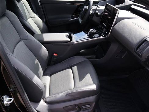 Certified 2024 Subaru Solterra AWD/4WD image 28