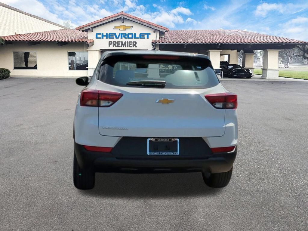 Used 2023 Chevrolet TrailBlazer LS FWD image 7