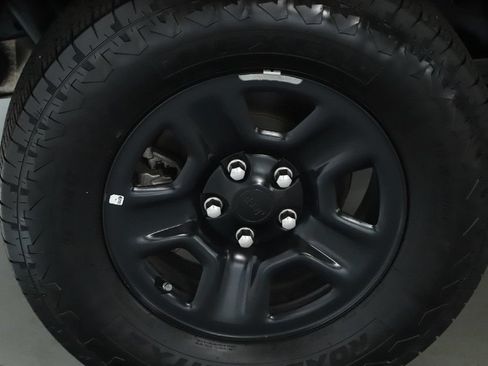 Used 2024 Jeep Wrangler Unlimited Sport AWD/4WD image 12