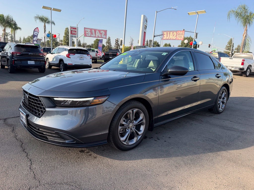 Used 2024 Honda Accord EX image 3