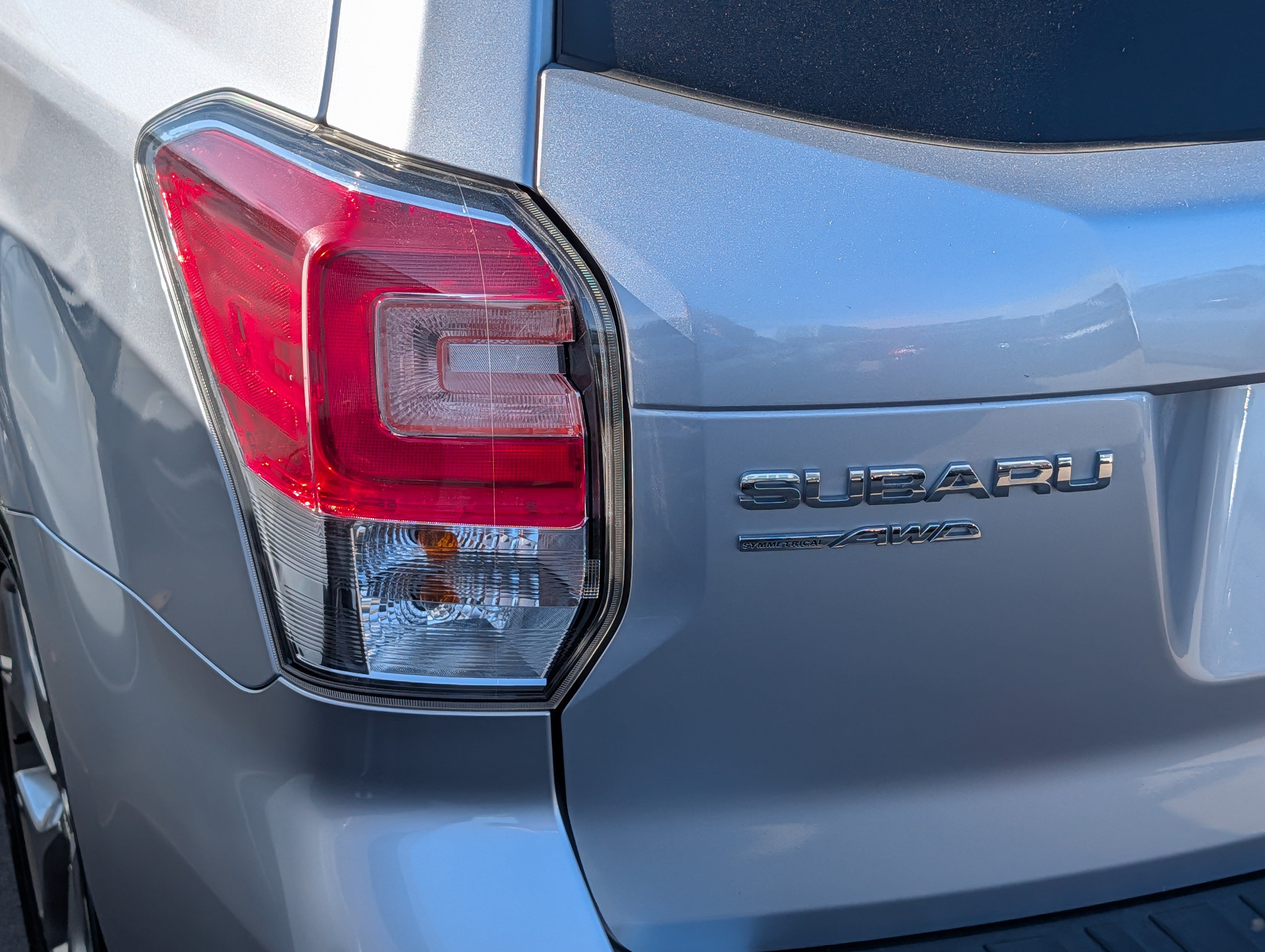 Used 2017 Subaru Forester 2.5i Touring AWD/4WD image 17