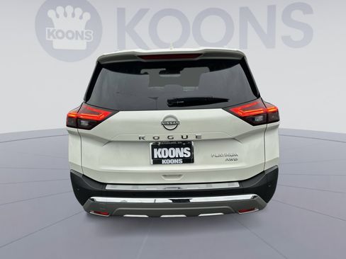 Used 2022 Nissan Rogue Platinum w/ Head-Up Display Package AWD/4WD image 10