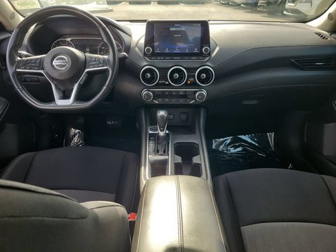 Certified 2022 Nissan Sentra SV FWD image 11