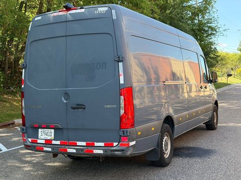 Used 2019 Mercedes-Benz Sprinter 170 image 4
