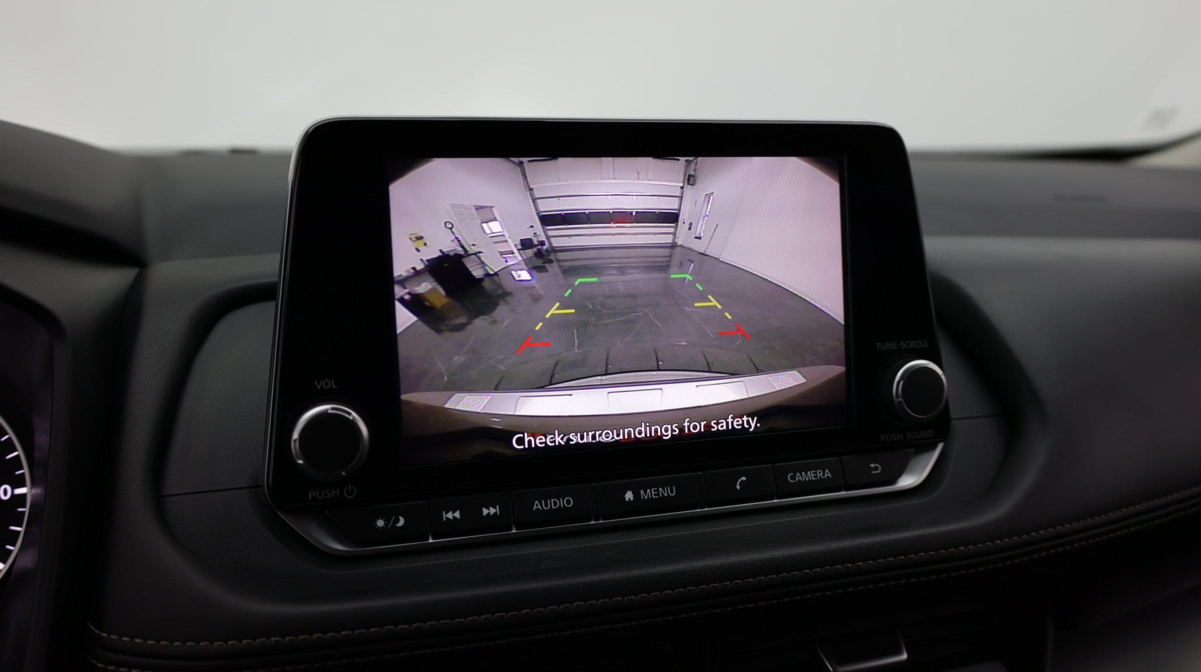 Used 2025 Nissan Rogue SV FWD image 22