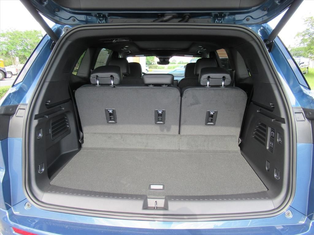 New 2026 Buick Enclave Avenir w/ Super Cruise Package FWD image 36