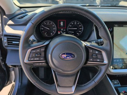 Used 2025 Subaru Outback Premium image 23
