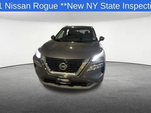 Used 2021 Nissan Rogue SL image 3