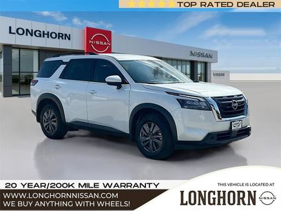 New 2025 Nissan Pathfinder SV w/ Cargo Package