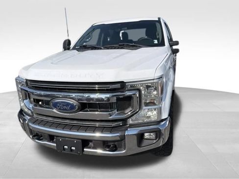 Used 2022 Ford F250 XLT w/ XLT Value Package AWD/4WD image 3
