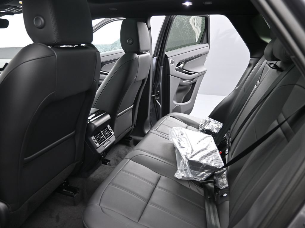 Used 2026 Land Rover Range Rover Evoque S AWD/4WD image 16