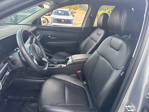 Used 2025 Hyundai Tucson SEL FWD image 13