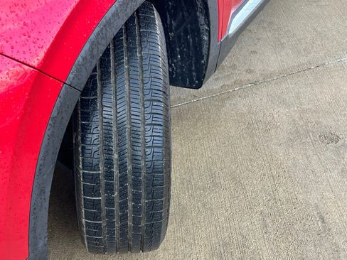 Used 2020 Hyundai Santa Fe SEL w/ Convenience Package image 9