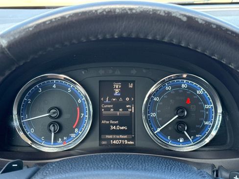 Used 2018 Toyota Corolla SE image 17