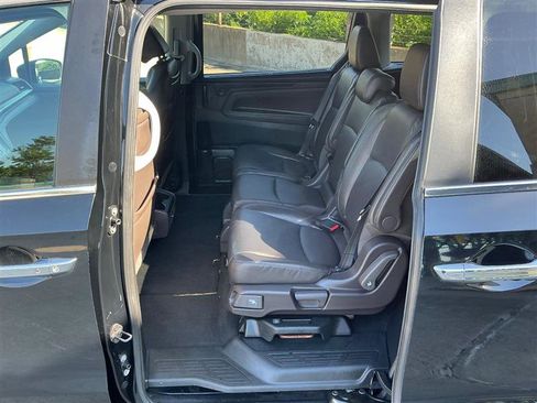 Used 2018 Honda Odyssey Touring image 34