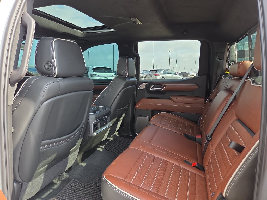 Used 2025 GMC Sierra 1500 Denali Ultimate AWD/4WD image 12