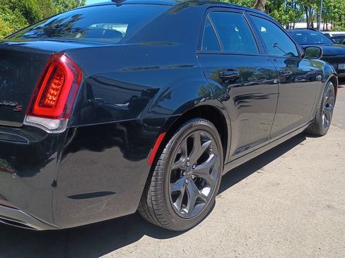 Used 2023 Chrysler 300 S RWD image 4