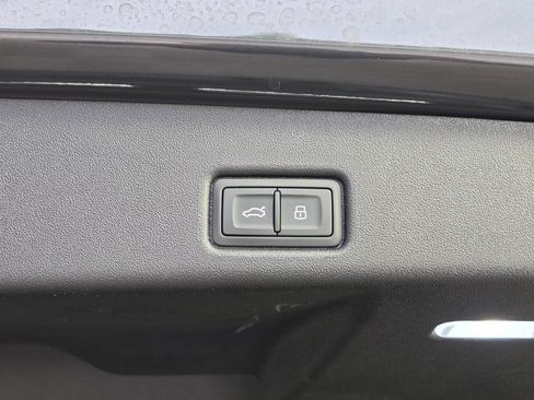 Used 2025 Audi Q5 Premium w/ Convenience Package AWD/4WD image 47