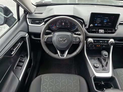 Certified 2023 Toyota RAV4 XLE w/ Convenience Package AWD/4WD image 11
