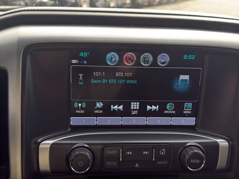 Used 2017 GMC Sierra 1500 SLE w/ Suspension Package, Off-Road AWD/4WD image 20