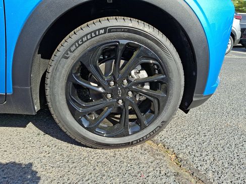 New 2027 Chevrolet Bolt RS w/ Technology Package FWD image 7