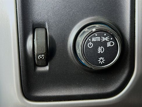 Used 2018 GMC Sierra 1500 SLT w/ SLT Premium Package image 17