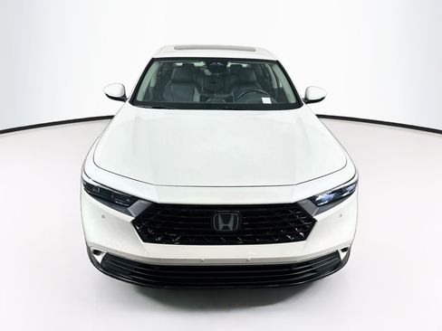Used 2023 Honda Accord EX-L image 2