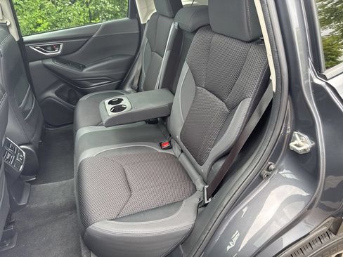 Used 2023 Subaru Forester Premium AWD/4WD image 35