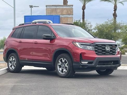 Used 2023 Honda Passport TrailSport image 3