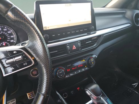 Used 2022 Kia Forte GT-Line image 29