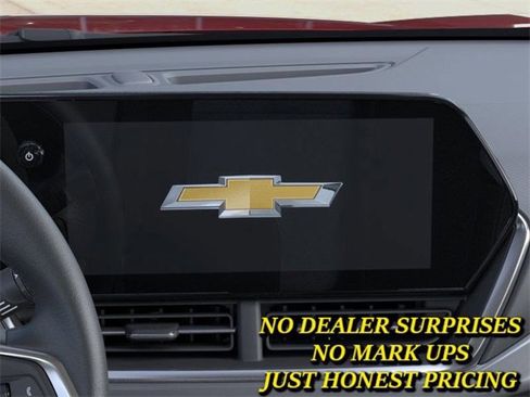 New 2026 Chevrolet Trax LT w/ Sunroof Package image 20