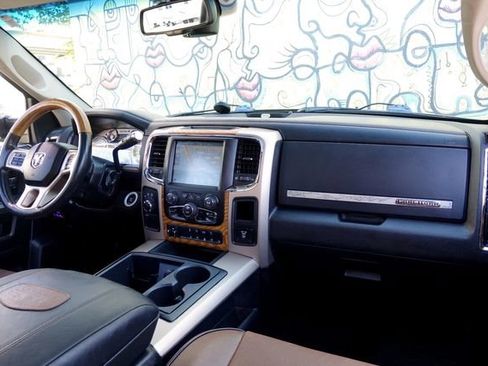 Used 2014 RAM 2500 Longhorn image 40