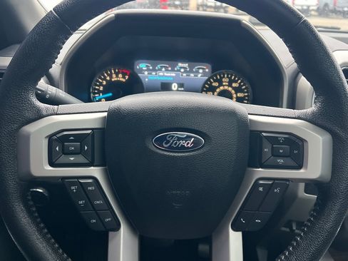 Used 2015 Ford F150 Lariat w/ Equipment Group 502A Luxury image 22