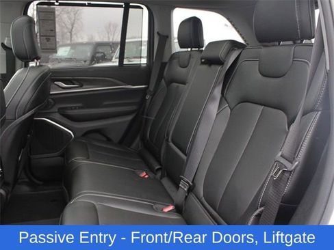 New 2024 Jeep Grand Cherokee Limited 4xe w/ Luxury Tech Group II AWD/4WD image 12