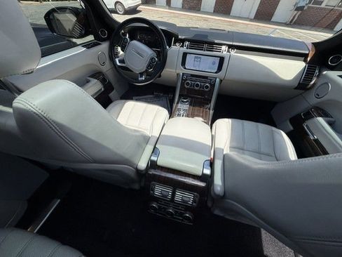 Used 2017 Land Rover Range Rover Supercharged AWD/4WD image 24