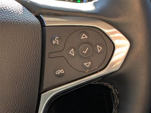 Used 2023 Chevrolet Traverse LT w/ LPO, Floor Liner Package image 23