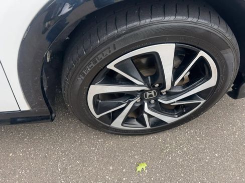 Used 2019 Honda HR-V Sport image 13