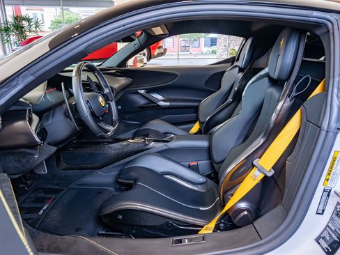 Used 2022 Ferrari SF90 Stradale AWD/4WD image 10
