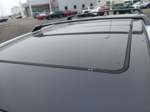 New 2026 Toyota Highlander Platinum image 5