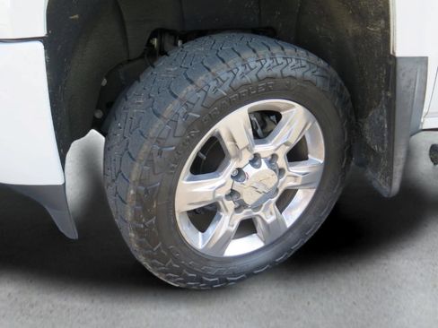 Used 2019 Chevrolet Silverado 2500 LTZ w/ Duramax Plus Package AWD/4WD image 25