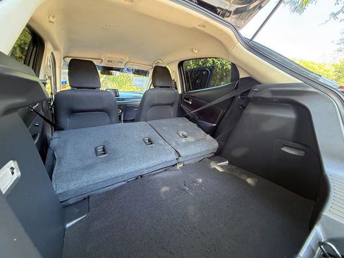 Used 2020 Toyota Yaris LE FWD image 29