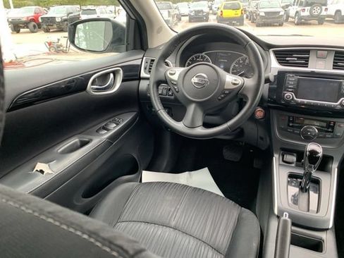 Used 2018 Nissan Sentra SV FWD image 38