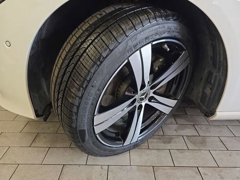 Certified 2025 Mercedes-Benz C 300 Sedan image 33
