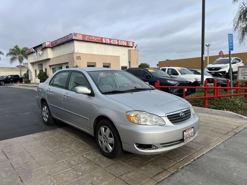 Used 2006 Toyota Corolla LE image 2