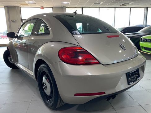 Used 2012 Volkswagen Beetle 2.5 image 5