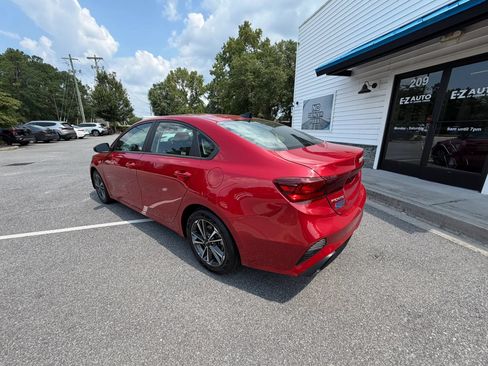 Used 2023 Kia Forte LXS FWD image 8
