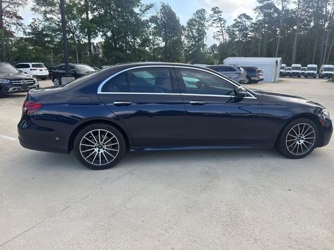 Used 2021 Mercedes-Benz E 350 4MATIC Sedan image 3