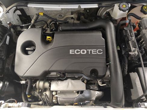 Used 2022 Chevrolet Equinox LS w/ LS Convenience Package FWD image 30