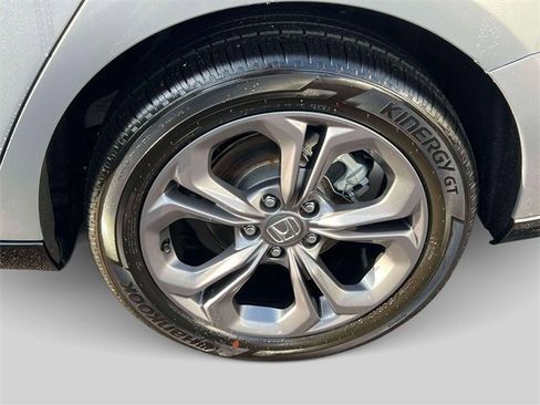 Used 2025 Honda Accord EX-L image 10