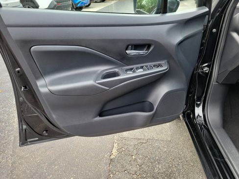 Certified 2025 Nissan Versa SV FWD image 16